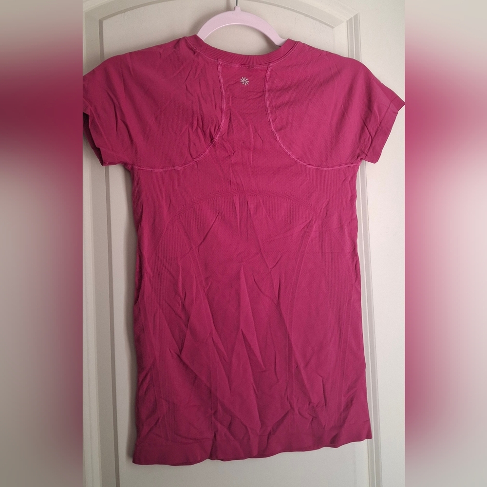 Athleta Pink Womens Atheltic Shirt Sz S Gym Hiking Yoga Camping Outdoors Run
